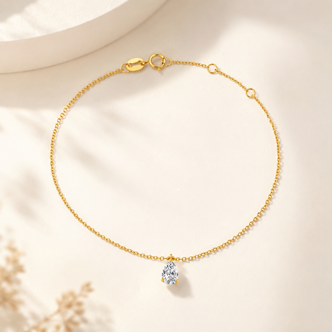 Sun Teardrop 18K Yellow Gold Diamond Bracelet