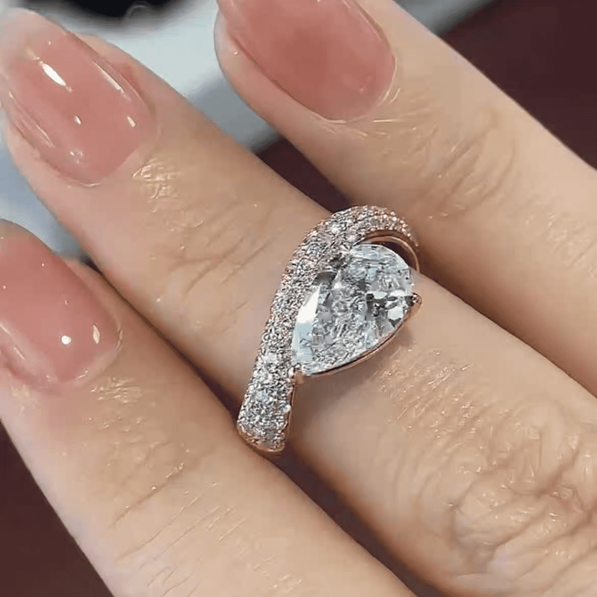 Radiant Love 1.5ct D-VVS2 Diamond 18K Rose Gold Ring