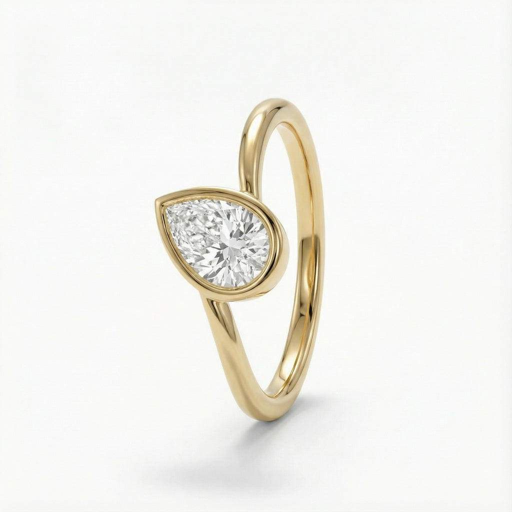 Golden Teardrop 18K Yellow Gold Lab-Grown Diamond Ring