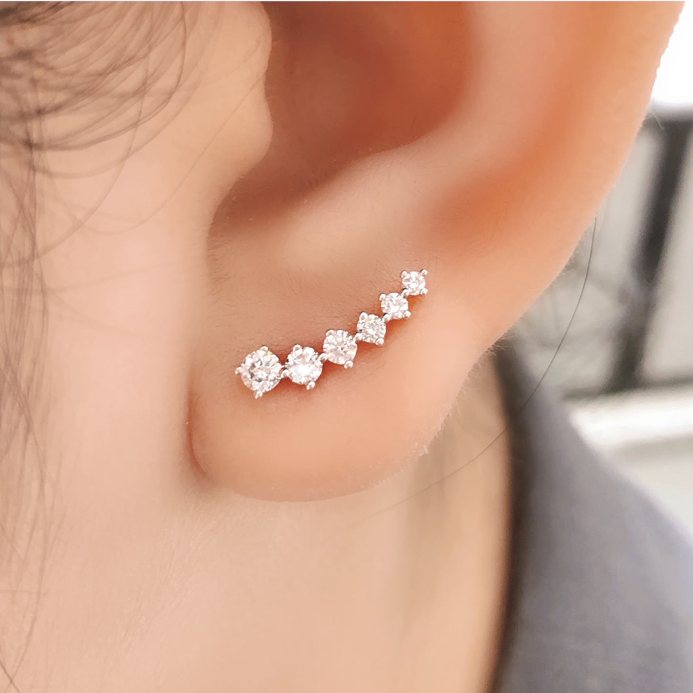 Starry Escalade PT950 Platinum Lab-Grown Diamond Earrings