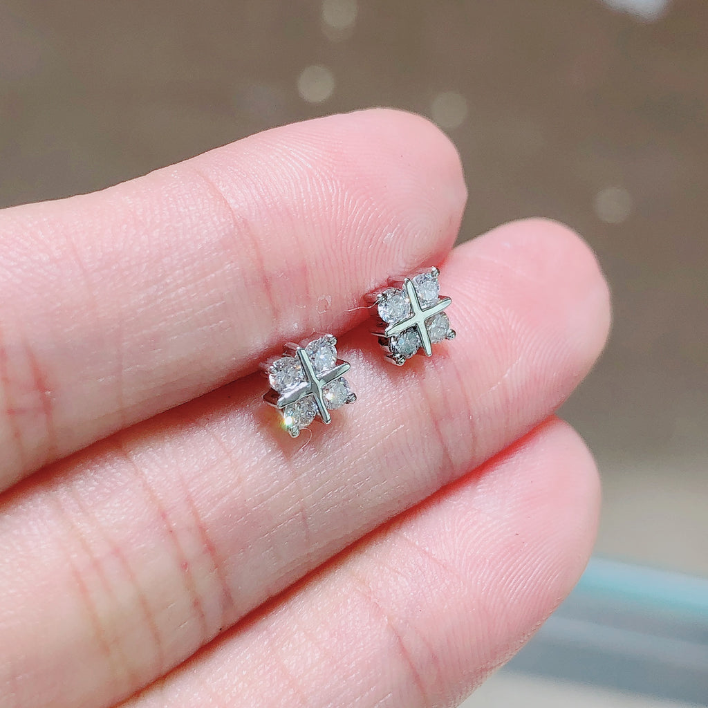 Star Blossom PT950 Platinum Lab-Grown Diamond Earrings