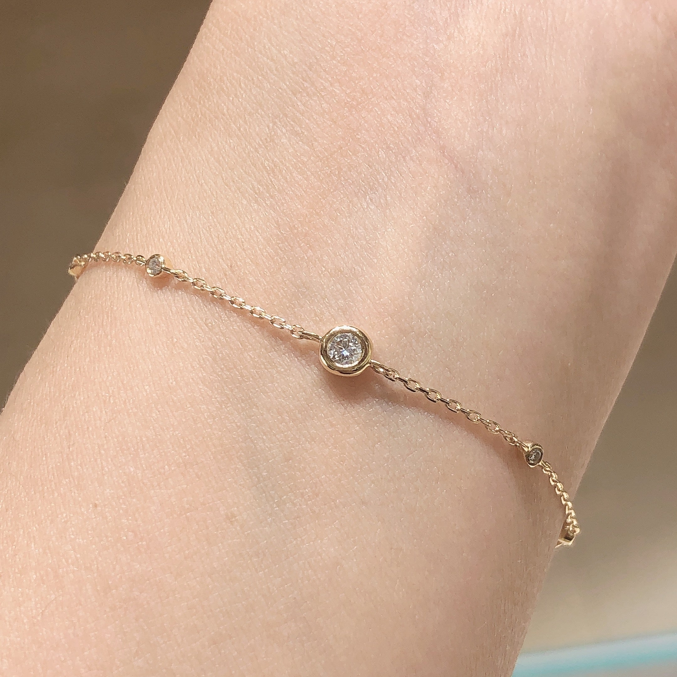 Radiant Light 18K Yellow Gold Lab-Grown Diamond Bracelet
