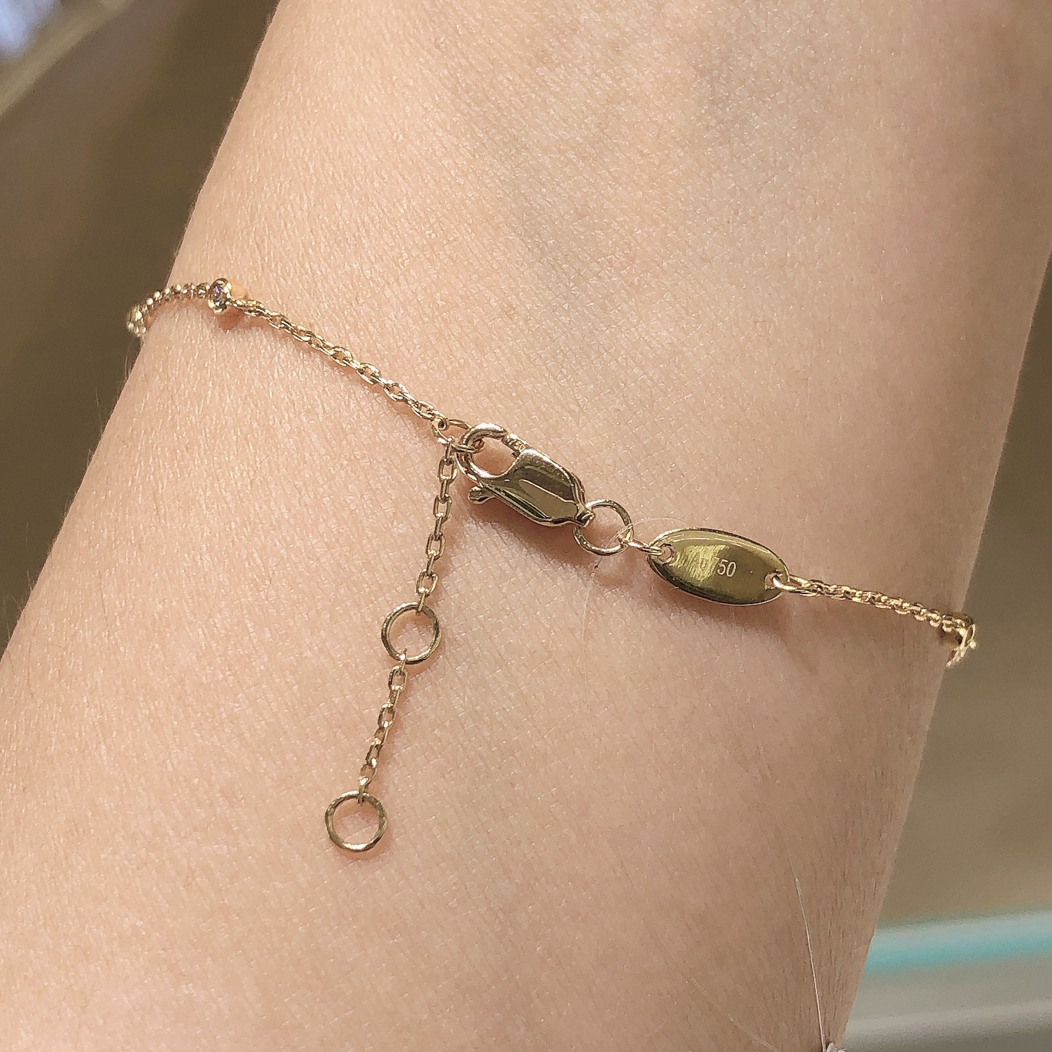 Radiant Light 18K Yellow Gold Lab-Grown Diamond Bracelet