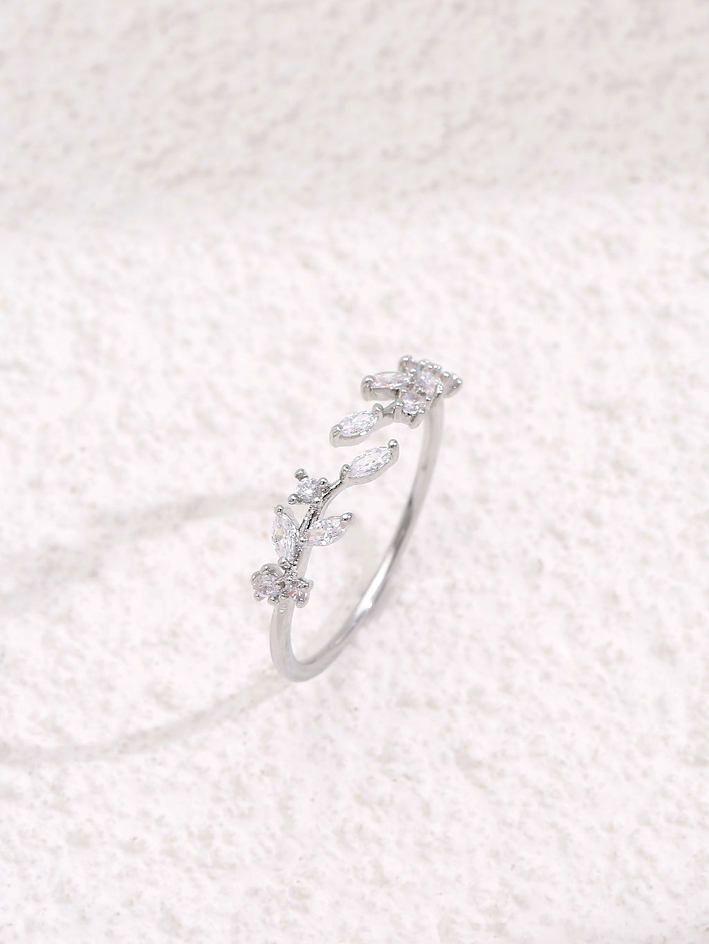 Delicate Leaf Vine Open Ring