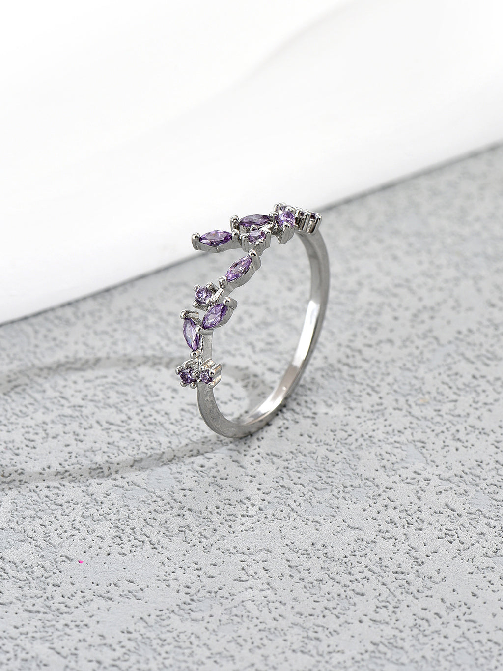 Delicate Leaf Vine Open Ring