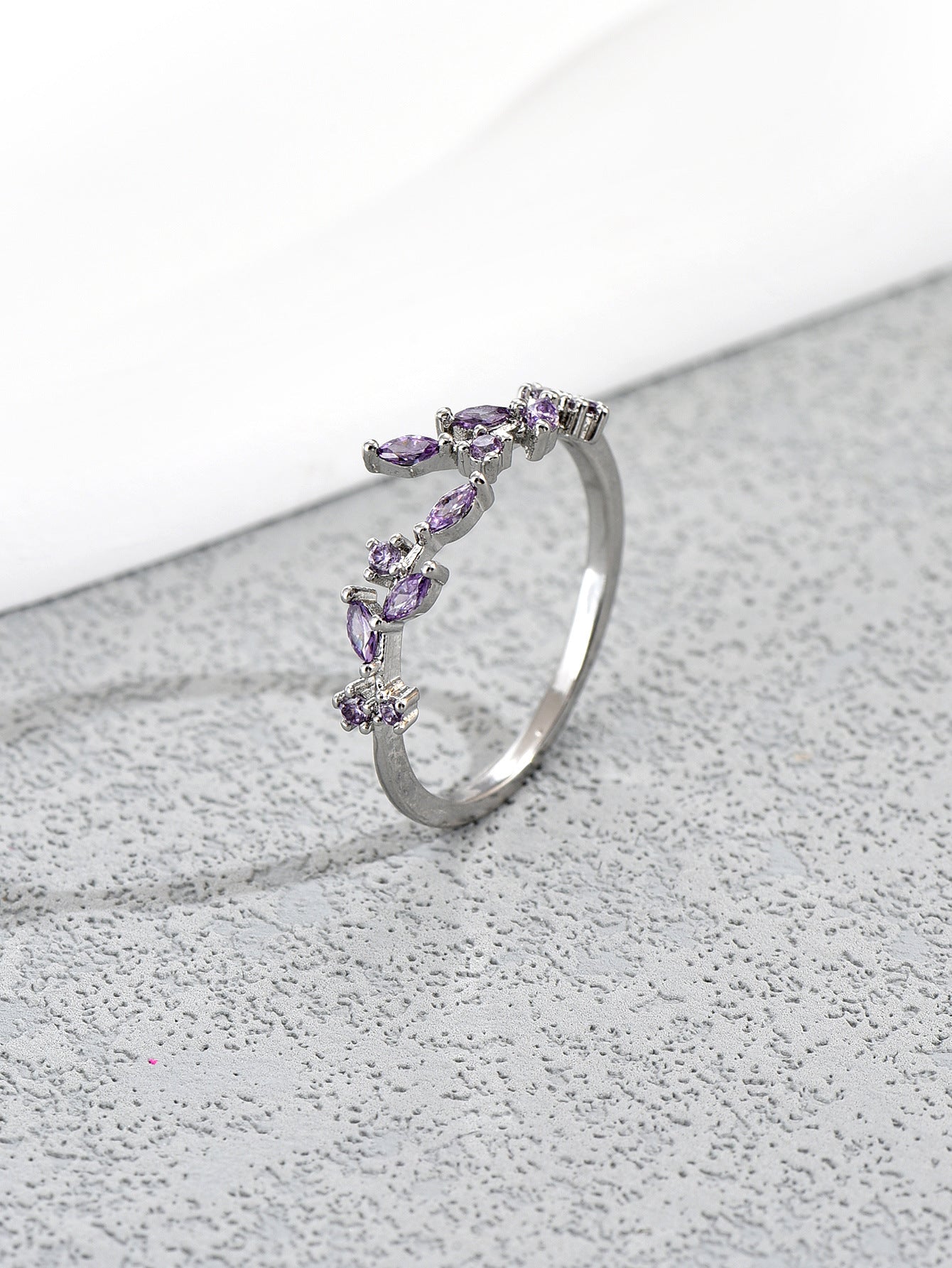 Delicate Leaf Vine Open Ring